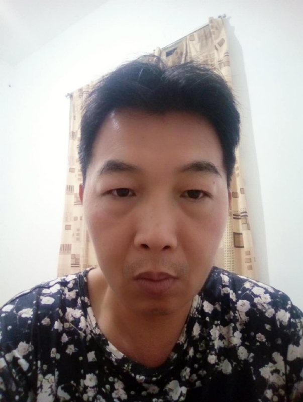 繁华哀伤的第一张照片--清流征婚网