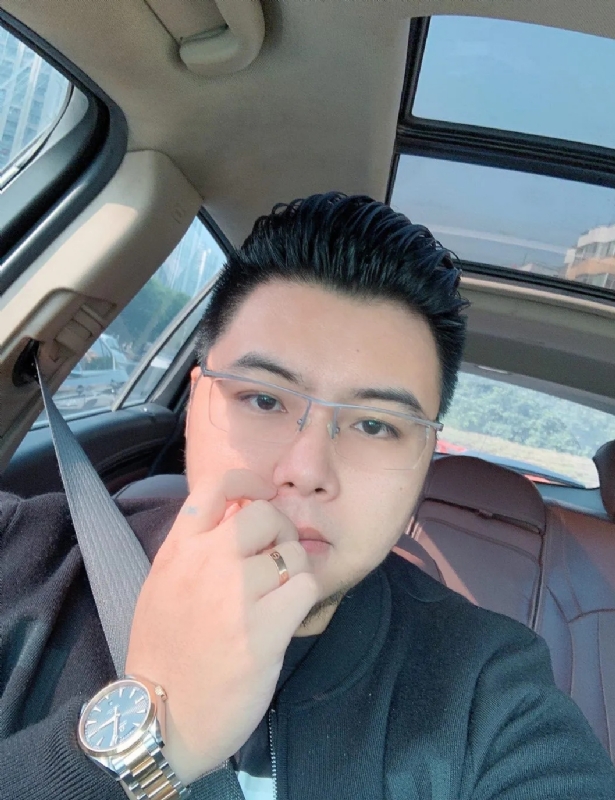 把苹果咬哭的第一张照片--清流征婚网