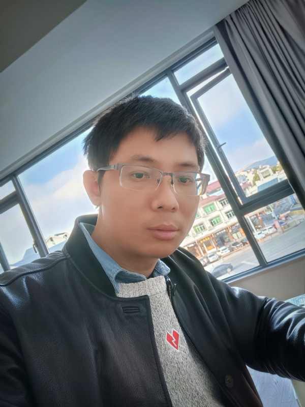 也许只是缺少一个拥抱的第二张照片--清流征婚网